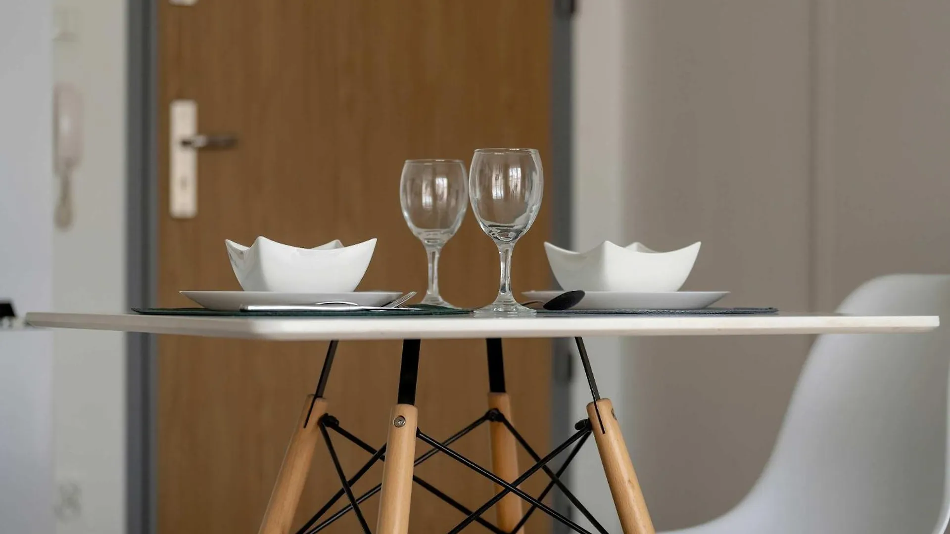 Studio With Parking In Wilda Poznan Near Mtp By Noclegi Renters
