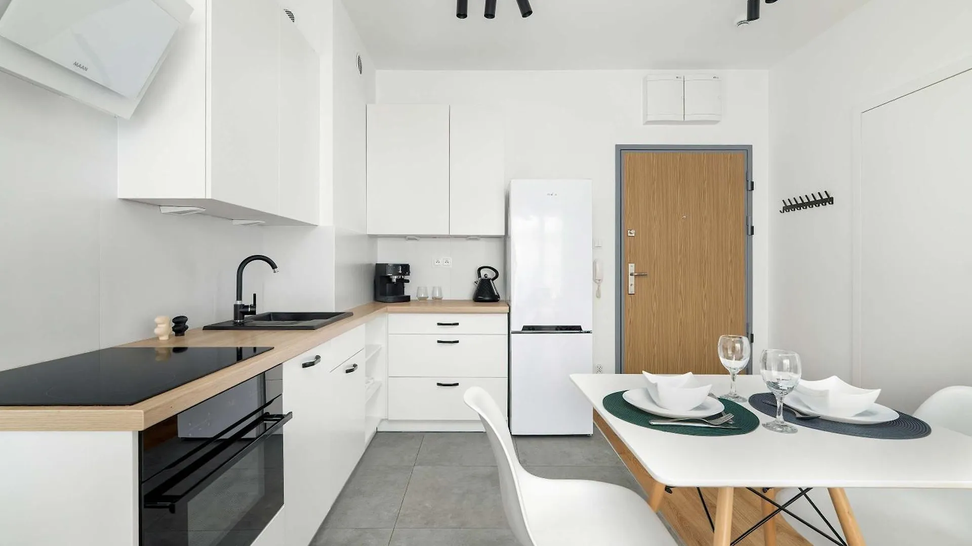 アパート Studio With Parking In Wilda Poznan Near Mtp By Noclegi Renters ポーランド