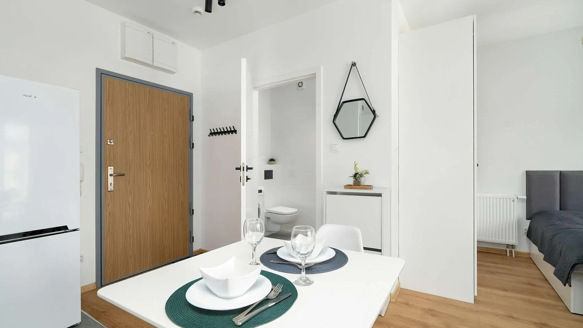 Studio With Parking In Wilda Poznan Near Mtp By Noclegi Renters アパート