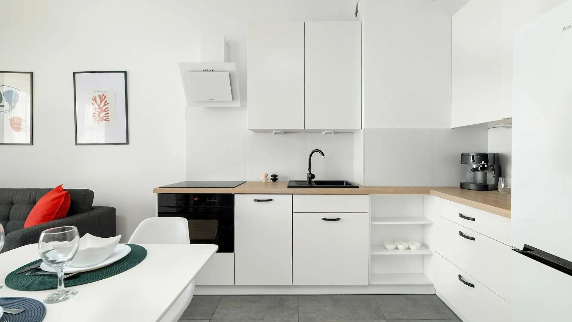 Studio With Parking In Wilda Poznan Near Mtp By Noclegi Renters